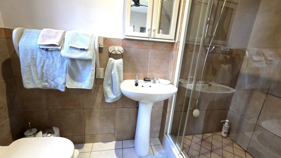 2 Bedroom Property for Sale in The Coves North West